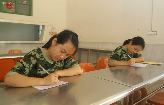 12女生班.JPG